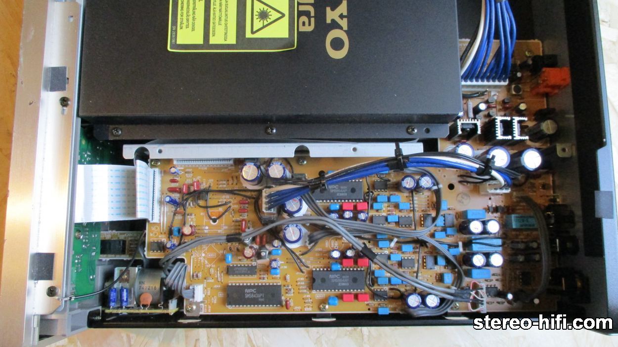 Onkyo 7911 inna płytka.jpg