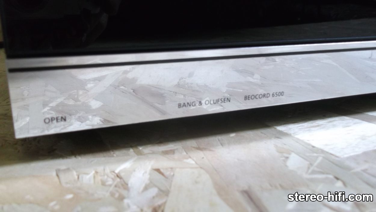 Bang & Olufsen Beocord 6500 front - zbliżenie.jpg